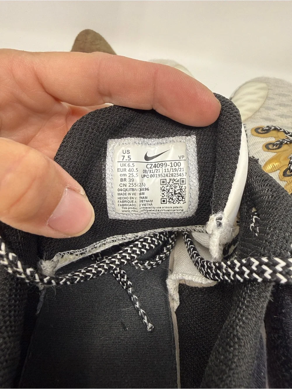 Nike Giannis Immortality 